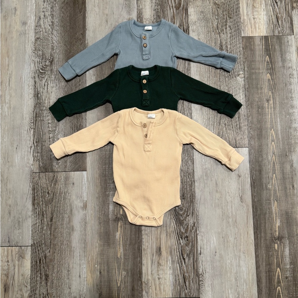 Little One Shop: Long Sleeved Onesie